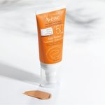 Protector Avene Mat Perfect Fluido Color SPF 50
