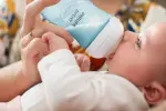 Biberón Avent Natural Respuesta Azul 9Oz